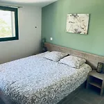 Design Au Coeur De Avec Parking Prive Apartmán